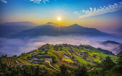 Phong cảnh Bản Phùng, tỉnh Tuyên Quang. Ảnh: Cục DLQGVN.