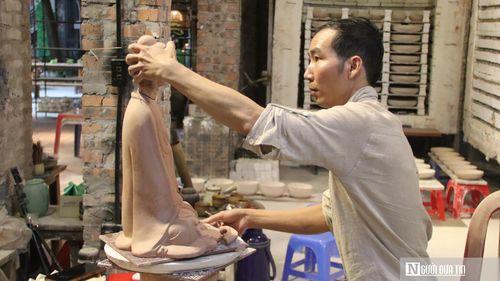 Nghệ nhân Vũ Thành Như đã có hơn hai mươi năm gắn bó với nghề.