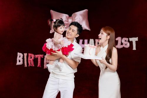 Được biết trong thời gian tới, Gin Tuấn Kiệt dự định sẽ chủ động lùi về phía sau để chăm sóc con, tạo điều kiện cho Puka yên tâm quay trở lại với công việc.