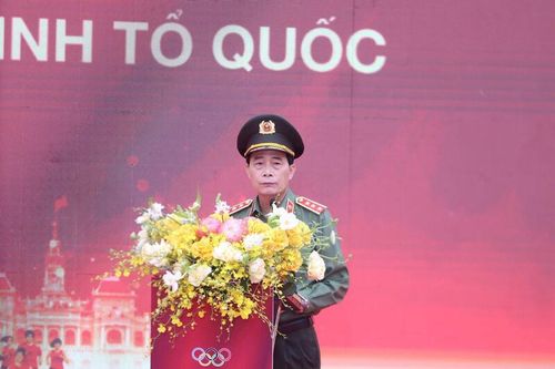 Thượng tướng Lê Quốc Hùng, Thứ trưởng Bộ Công an phát biểu tại lễ khai mạc. Ảnh: Viết Thành
