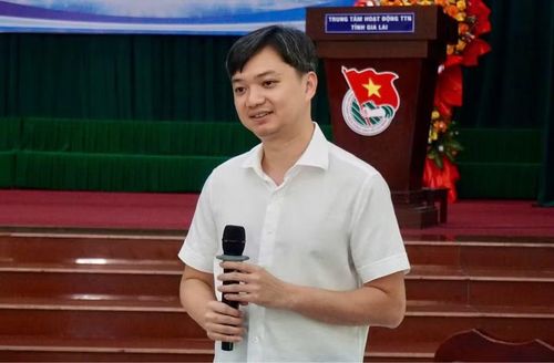  Anh Nguyễn Minh Triết phát biểu tại buổi gặp mặt. Ảnh: D.L 