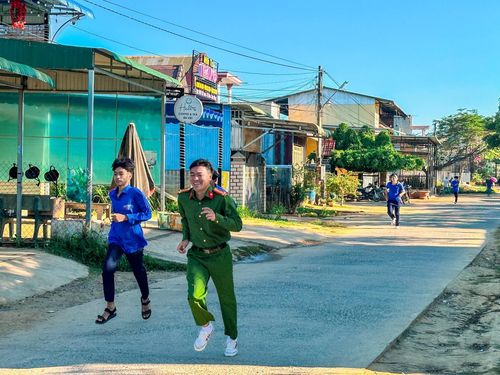 Đông đảo cán bộ, công chức, viên chức, người lao động và Nhân dân trên địa bàn hưởng ứng Ngày chạy Olympic vì sức khỏe toàn dân