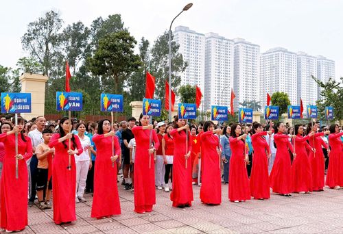 Các đơn vị tham gia Ngày chạy Olympic vì sức khỏe toàn dân năm 2026, phát động Giải chạy Hànôịmới - Vì hòa bình năm 2026. Ảnh: Đào Tuyết