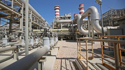  Nhà máy khử mặn nước biển lớn nhất thế giới tại Ras al-Khair, Saudi Arabia. Ảnh: Reuters. 