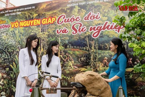 Những mô hình trực quan tái hiện lại một phần nhỏ của quân và dân ta trong chiến dịch Điện Biên Phủ