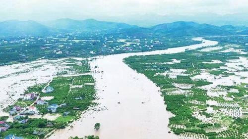 Nâng cao hiệu quả quan trắc giảm thiệt hại từ thời tiết cực đoan. Trong ảnh: Lũ lụt trên sông Lục Nam (Bắc Ninh).