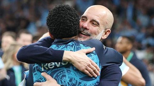 Pep Guardiola giành danh hiệu lớn thứ 16 trên cương vị HLV Man.City và chức vô địch Cúp Liên đoàn thứ 5 kỷ lục.