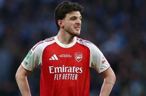 Arsenal gục ngã ở chung kết Carabao.