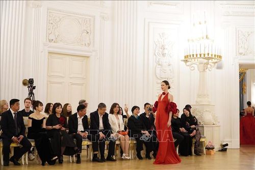 Show diễn "SOGNO NIGHT" tại lâu đài Petrovsky (Moskva).