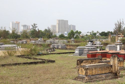 Thành phố đang cần quỹ đất sạch ở vùng đông để triển khai các dự án, thu hút đầu tư phát triển kinh tế - xã hội, đô thị... Ảnh: HOÀNG HIỆP