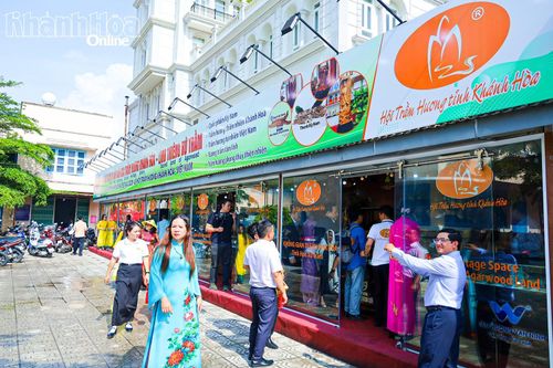 Khu vực giới thiệu di sản văn hóa trầm hương Khánh Hòa tại Bảo tàng tỉnh.