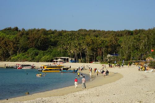 Sự nên thơ tạo nên sức hút cho du khách đến Hòn Tranh