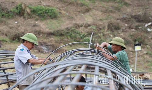 Huy động tối đa nhân vật lực để đảm bảo tiến độ và kỹ thuật sửa chữa cầu Sông Lô đảm bảo thiết kế kỹ thuật.