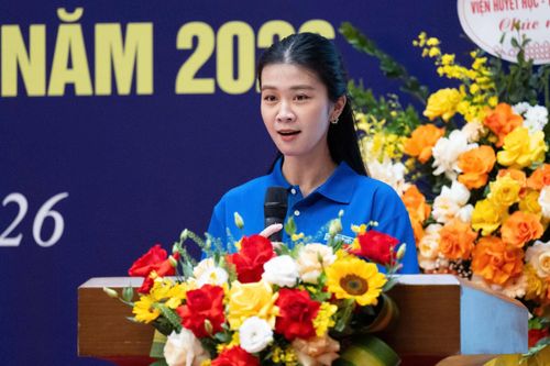 Bí thư Đoàn Thanh niên Quốc hội Nguyễn Thị Kim Anh phát biểu tại buổi lễ