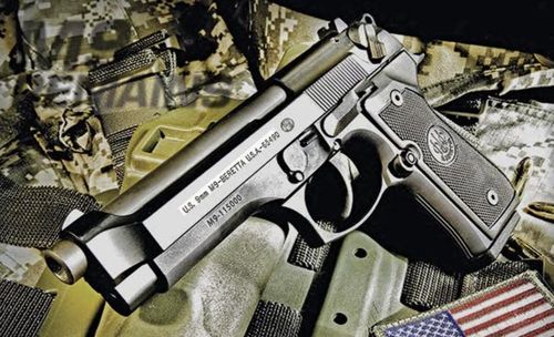 Thông số kỹ thuật của Beretta M9 cho thấy đây là một vũ khí cân bằng giữa hỏa lực và kiểm soát. Súng sử dụng đạn 9 mm x 19 mm Parabellum, có chiều dài tổng thể khoảng 21,7 cm, nòng dài khoảng 12,5 cm, khối lượng không đạn khoảng 0,95 kg.