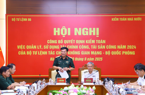 Quang cảnh hội nghị công bố quyết định kiểm toán việc quản lý, sử dụng tài chính công, tài sản công năm 2024 của Bộ tư lệnh 86. Ảnh: MẠNH HẬU 