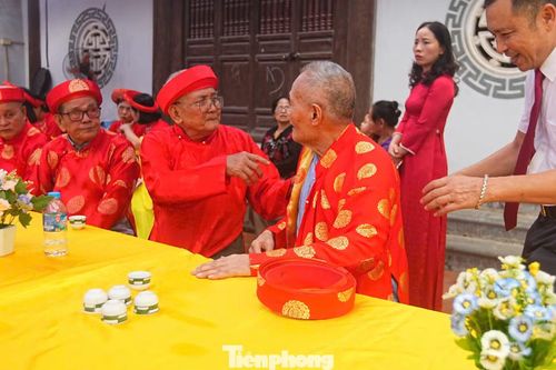 Tục lên bô được ví như sợi dây gắn kết cộng đồng trong suốt chiều dài lịch sử văn hóa của quê hương.