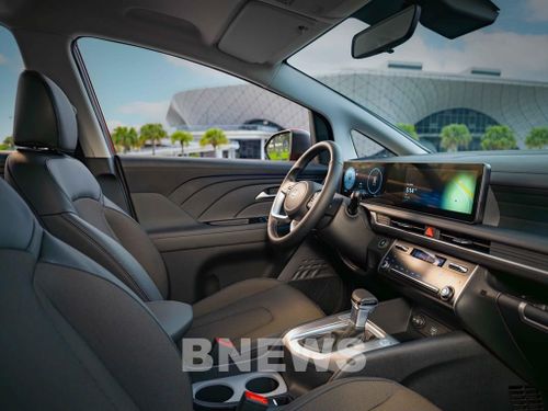 Màn hình kép liền mạch và cụm phím điều khiển trung tâm là hai điểm mới trong nội thất Hyundai Stargazer mới, mang đến trải nghiệm cao cấp hơn