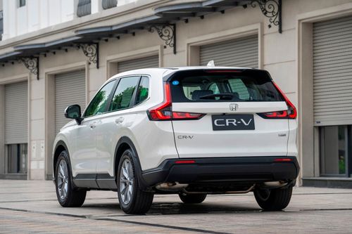 Honda CR-V mới phiên bản thuần xăng ra mắt khá lâu sau mẫu hybrid. Ảnh: HVN