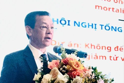 Thứ trưởng Bộ Y tế Nguyễn Tri Thức phát biểu tại chương trình. Ảnh: Mai Hoa