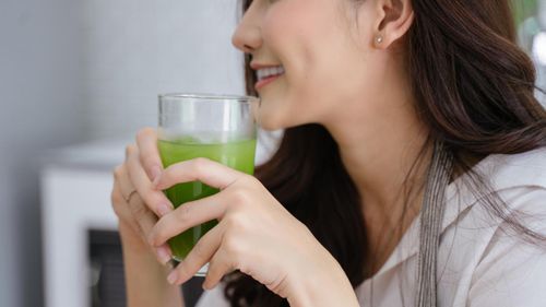 Uống nước lá mơ nên lựa chọn thời gian với liều lượng phù hợp để có tác dụng tốt nhất.