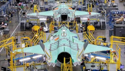 Dây chuyền sản xuất máy bay F-35. (Nguồn: Lockheed Martin)