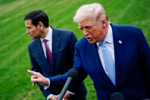  Ông Trump trả lời phỏng vấn tại Nhà Trắng ngày 20/3. Ảnh: Reuters. 
