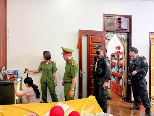 Công an tỉnh Phú Thọ kiểm tra thu giữ tang vật liên quan chuyên án.