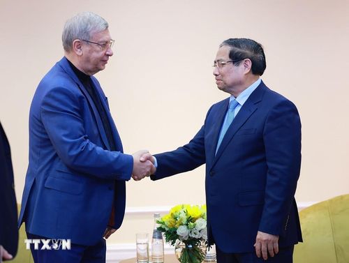 Thủ tướng Phạm Minh Chính tiếp ông Vladimir Yevtushenkov - Nhà sáng lập Công ty Cổ phần đại chúng AFK Sistema, Nga. (Ảnh: Dương Giang/TTXVN)