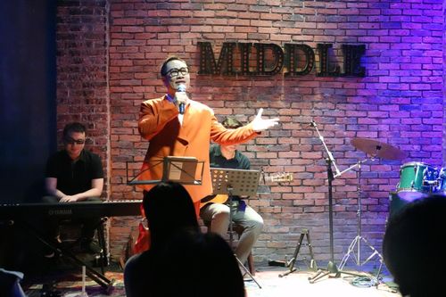 Khôi Minh tại đêm nhạc kỷ niệm sinh nhật nhạc sĩ Trịnh Công Sơn 27/2/2026.