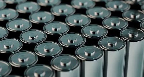 Mô hình AI lai kết hợp CNN, GRU giúp tăng độ chính xác dự đoán thời lượng pin lên đến 87%. Ảnh: Interesting Engineering.