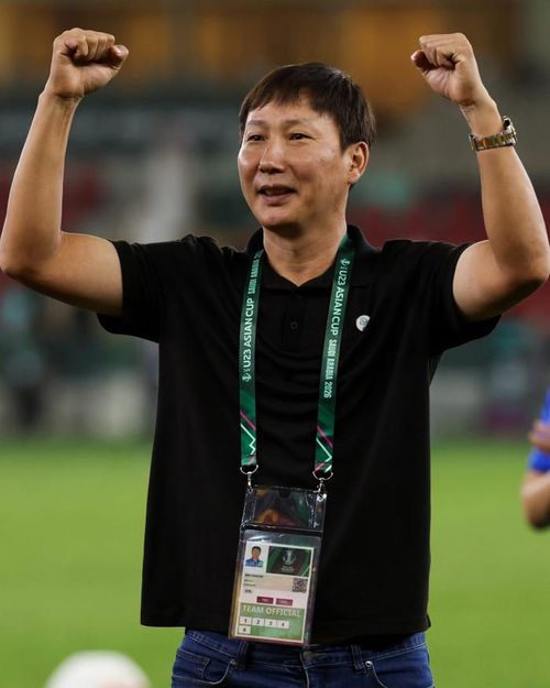 HLV Kim Sang Sik liên tục thành công cùng bóng đá Việt Nam. Ảnh: FIFA