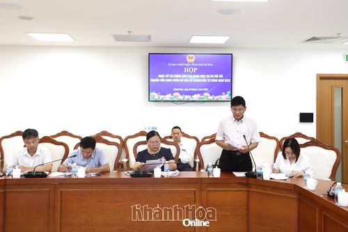 Lãnh đạo Sở Tài chính báo cáo tình hình phân bổ vốn.