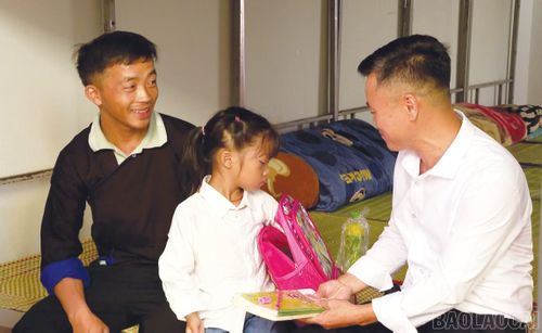 Đảm bảo cơ sở vật chất cho các trường học bán trú- nền tảng giữ chân học sinh vùng cao.