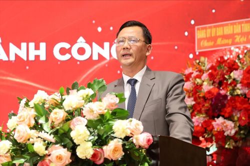Chủ tịch Công ty TNHH MTV Xổ số kiến thiết Lâm Đồng Đoàn Kim Đình phát biểu tại Hội nghị