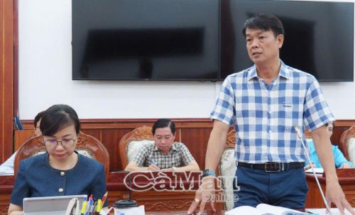 Đồng chí Nguyễn Nam Phong, Phó Trưởng ban Tuyên giáo và Dân vận Tỉnh ủy, đề xuất tỉnh quan tâm chỉ đạo thực hiện sách ảnh “Cà Mau 80 năm đấu tranh, hội nhập, đổi mới, phát triển”.