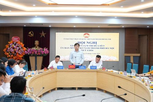 Phó Chủ tịch Ủy MTTQ Việt Nam thành phố Hà Nội, Chủ tịch Liên đoàn Lao động thành phố Hà Nội Nguyễn Văn Thắng phát biểu tại hội nghị. Ảnh: PV