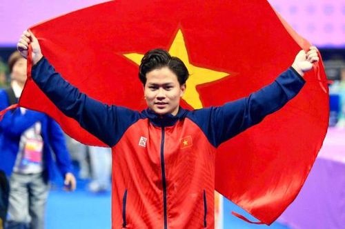 Vận động viên Nguyễn Văn Khánh Phong nỗ lực cải thiện độ khó các bài thi qua từng ngày.