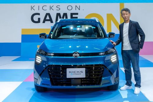 Nissan Kicks e-Power 2026 đang được mở bán tại Thái Lan với giá 789.900-899.900 baht (khoảng 24.300-27.700 USD) tùy phiên bản. Các đối thủ chính của xe tại thị trường xứ chùa vàng gồm Honda HR-V e:HEV và Toyota Yaris Cross HEV.