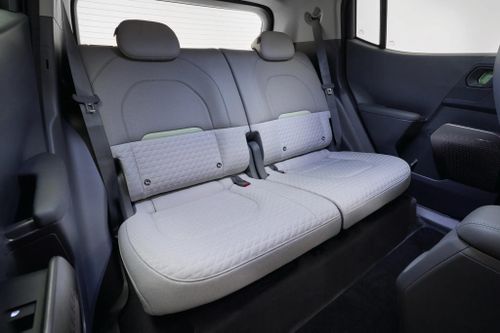  Phiên bản rẻ nhất của Kia EV2 bố trí 2 chỗ ngồi ở hàng sau. Ảnh: Kia. 