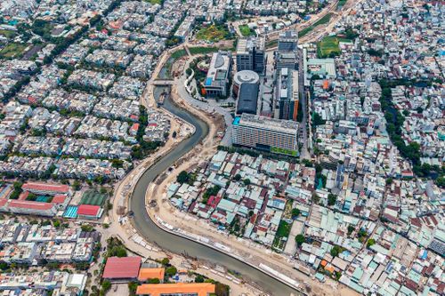  Theo kế hoạch, đoạn trước Trường Đại học Văn Lang dự kiến thông xe kỹ thuật vào tháng 4 tới và hoàn thành cơ bản các hạng mục vào tháng 6. 