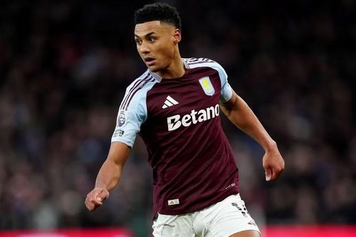 5. Ollie Watkins (Aston Villa): Watkins mới chỉ có 10 lần góp dấu giày vào bàn thắng, giảm mạnh so với 24 và 34 lần ở 2 mùa trước. Anh cũng không ghi bàn hay kiến tạo nào sau 8 trận vòng phân hạng Europa League.