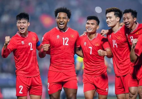 Lúc này, Xuân Son đang được kỳ vọng sẽ thi đấu thật tốt trong hai trận đấu gặp Bangladesh và Malaysia trong tháng 3 này.