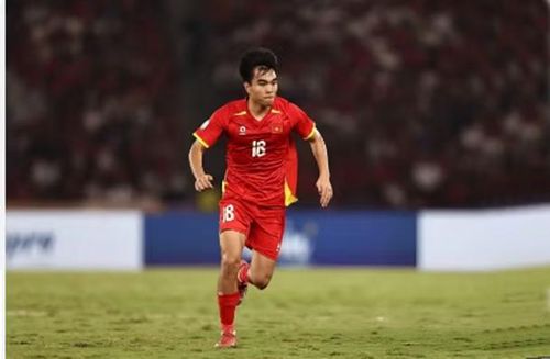 Về tiền đạo Minh Tâm, người ghi bàn duy nhất cho U23 Việt Nam trước U23 Triều Tiên, tờ China News khẳng định: "Nguyễn Minh Tâm trở thành người hùng của trận đấu...".