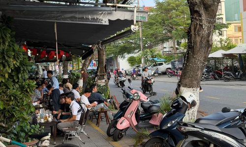 Ngày 28/3, UBND TP. Đà Nẵng ra quân thực hiện công tác đảm bảo trật tự vỉa hè, vệ sinh môi trường và trật tự đô thị trên toàn địa bàn. Điều này, đồng nghĩa người dân chỉ còn 2 ngày nữa được dùng vỉa hè để kinh doanh, buôn bán.