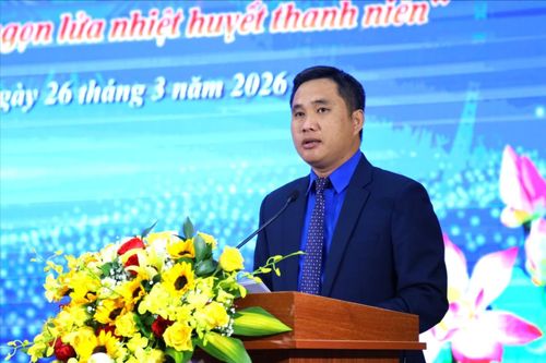 Tỉnh ủy viên, Phó Chủ tịch Ủy ban MTTQ Việt Nam tỉnh, Bí thư Tỉnh đoàn Lâm Đồng Trương Minh Quang phát biểu ôn lại truyền thống 95 năm vẻ vang của Đoàn TNCS Hồ Chí Minh và của tuổi trẻ tỉnh nhà