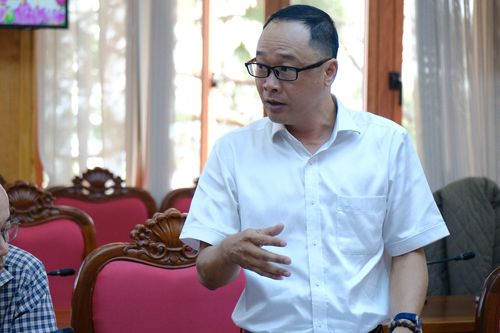 Đại diện lãnh đạo Công ty TNHH MTV Lâm nghiệp Đạ Tẻh phát biểu