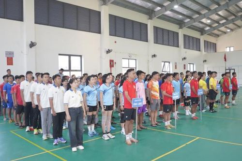 160 vận động viên đến từ Công an 5 tỉnh trong Cụm thi đua số 7 tham gia tranh tài tại hội thao.