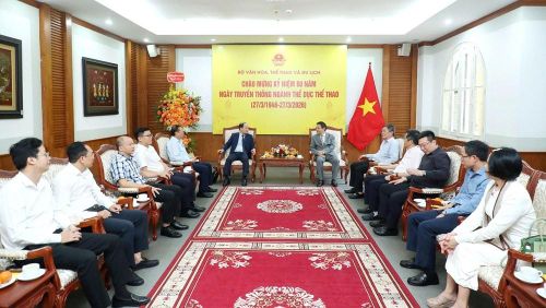 Quang cảnh buổi làm việc. Ảnh: Trần Huấn
