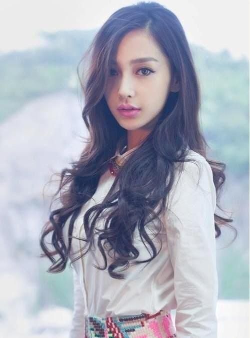 Cận cảnh nhan sắc tựa “búp bê sống” của AngelaBaby ở thời kỳ đỉnh cao.